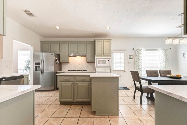 Building Photo - 15415 Longhorn Cavern Dr