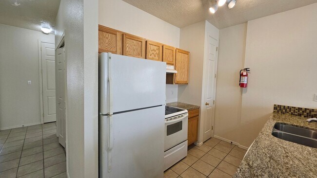 Building Photo - 5401 Marble Ave