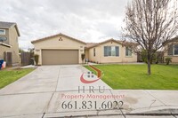 Building Photo - SW-Bakersfield features 3 bed 2 bath with ...