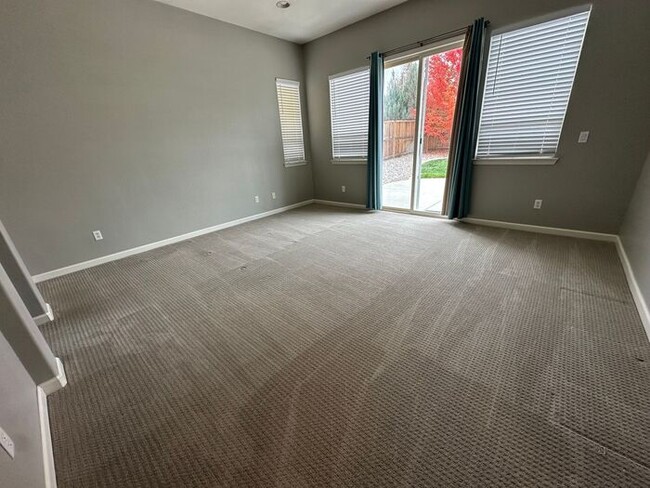 Building Photo - 10615 Summer Glen Dr