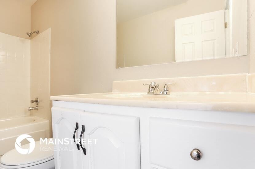 Building Photo - 1503 S Tucson St