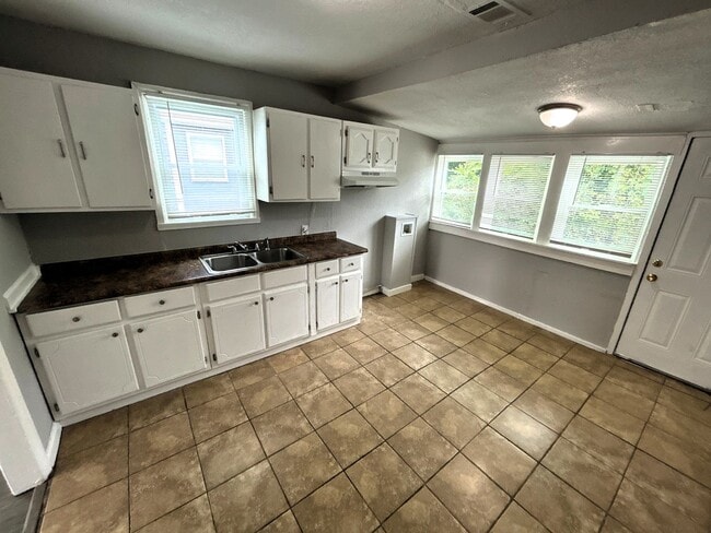 Building Photo - 2156 Stovall Ave