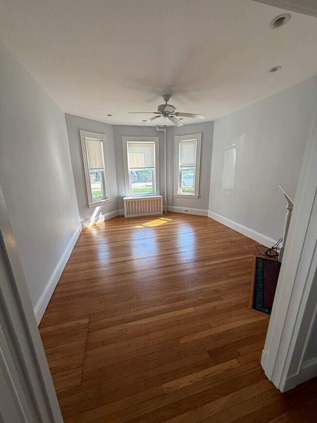 Building Photo - 11 Rockland St