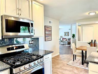 Building Photo - 23010 Sunset Crossing Rd