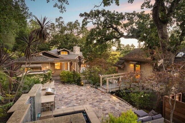 Building Photo - 775 Kirkcrest Rd