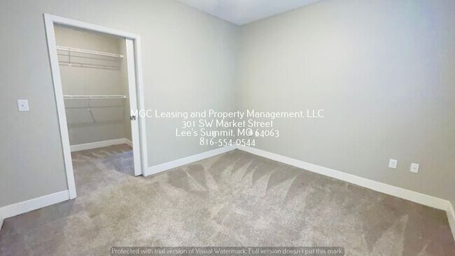 Building Photo - Handicap accessible apt on the 1st floor