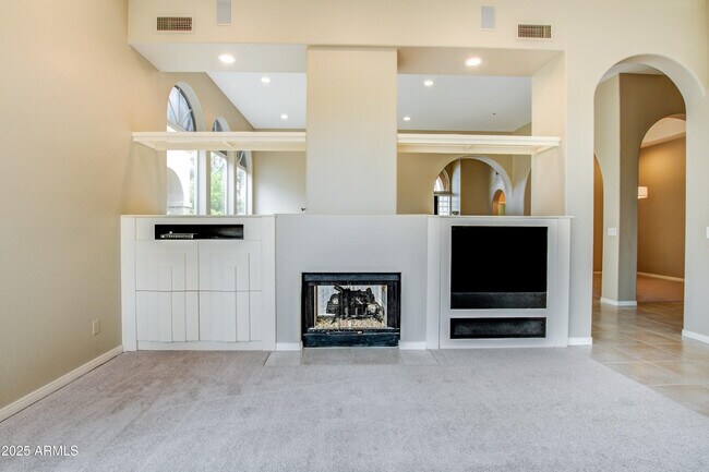 Building Photo - 11923 E Terra Dr