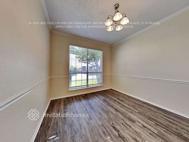 Building Photo - 1804 Lacey Oak Ln