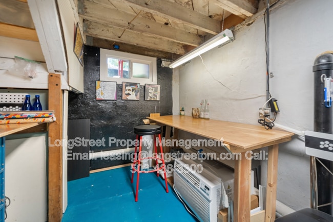 Building Photo - 4115 SE Gladstone St