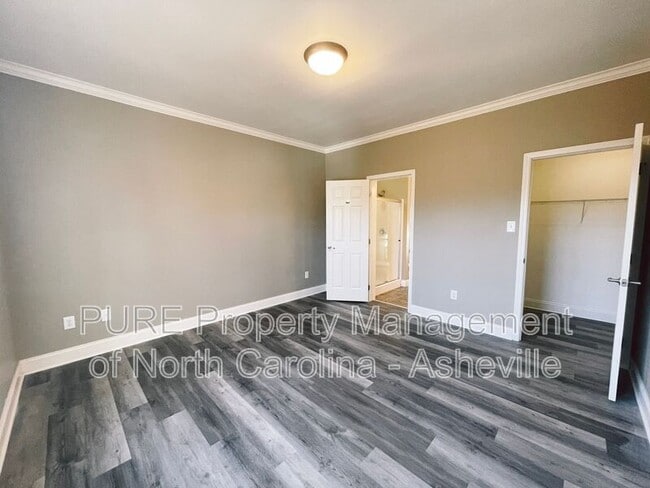 Building Photo - 36 Delaware Ave