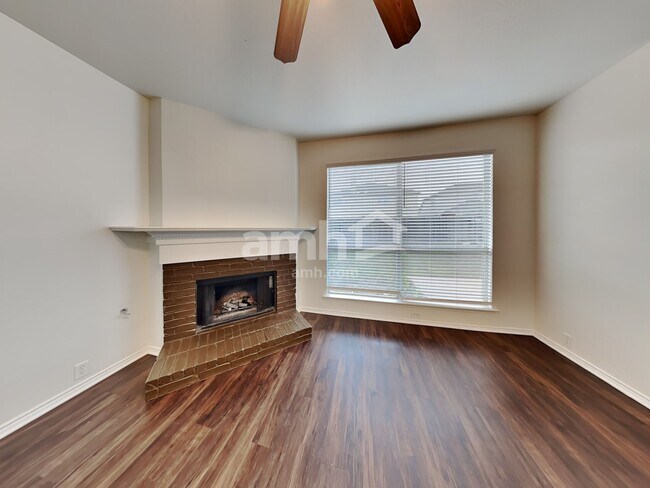 Building Photo - 2516 Aiken Ln