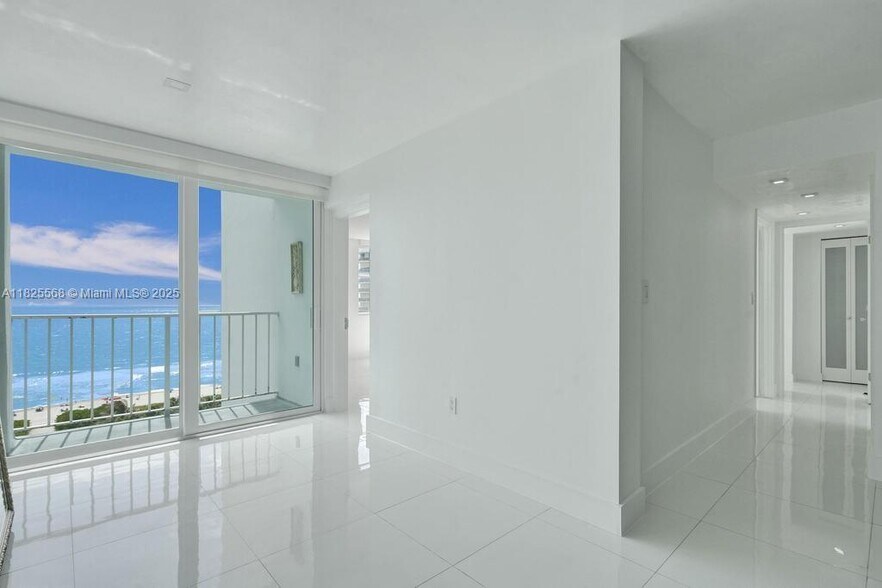 Building Photo - 6450 Collins Ave