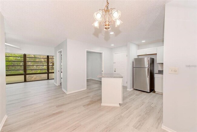 Building Photo - 3259 Fox Chase Cir