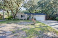 Building Photo - 209 Chucker Dr