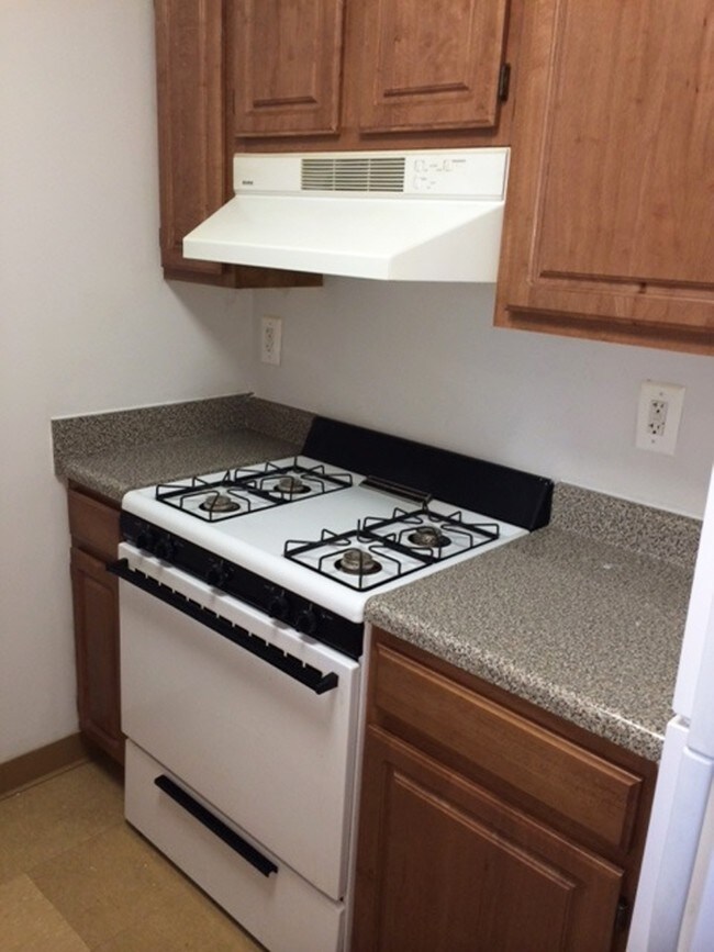 Kitchen - Sumpter Marcus
