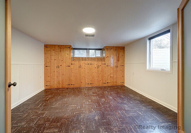 Building Photo - 7017 N Mobile Ave