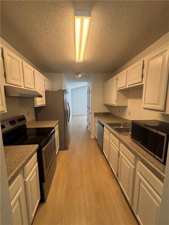 Building Photo - 1701 Signature Dr