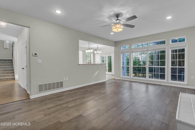 Building Photo - 20 Mulberry Ln