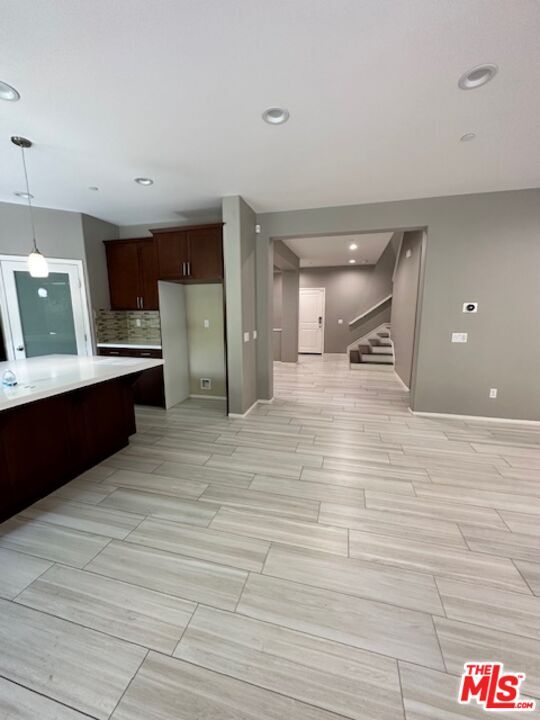 Building Photo - 17032 Cantlay St