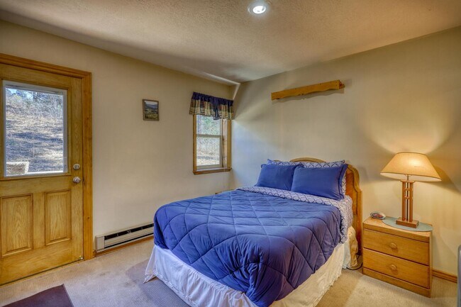 Building Photo - Timbers Condo