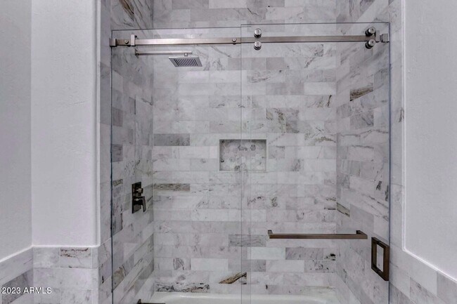 Building Photo - 7553 E Buteo Dr