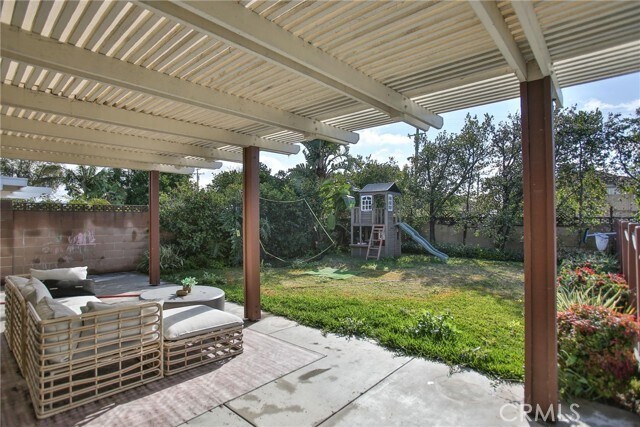 Building Photo - 2780 E Lizbeth Ave