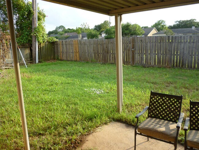 Building Photo - 2822 Mesquite Dr