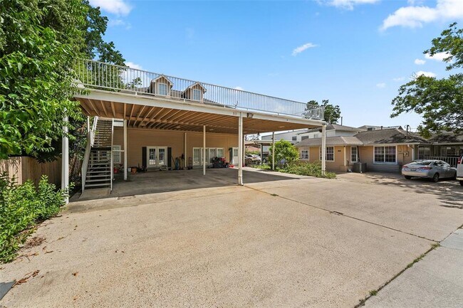 Building Photo - 511 Turner Dr