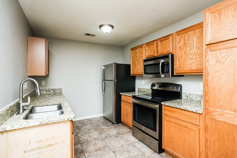 Building Photo - 4819 Royal Run Dr