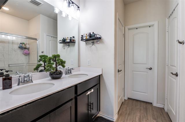 Building Photo - 1005 Adelyn St