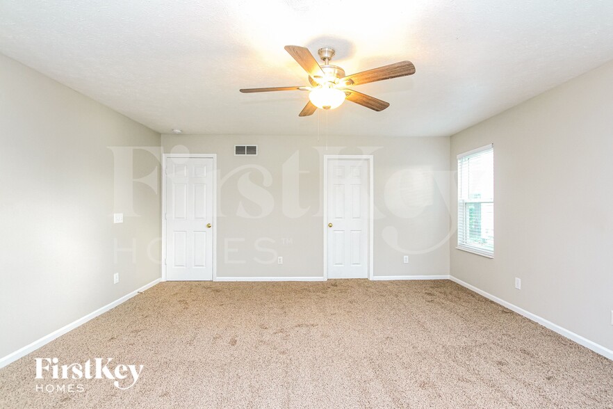 Building Photo - 6802 Harriet Dr