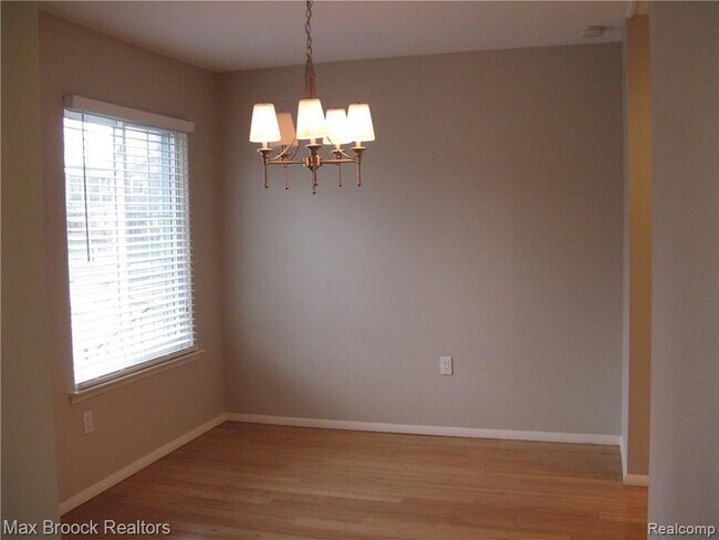 Building Photo - 1859 Wickham St