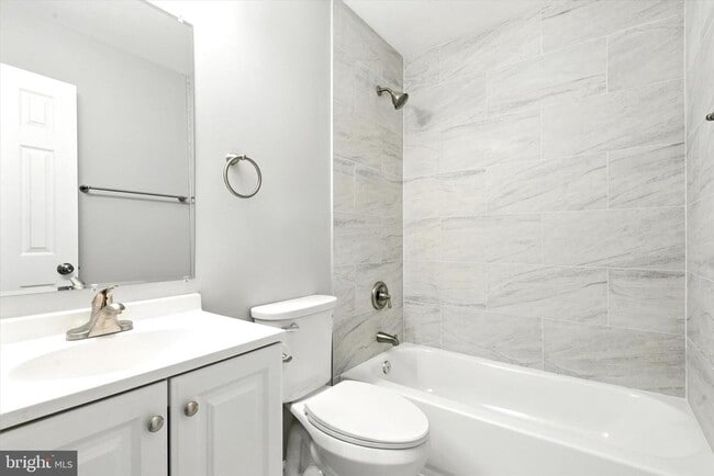 Building Photo - 1061 Berkley Dr