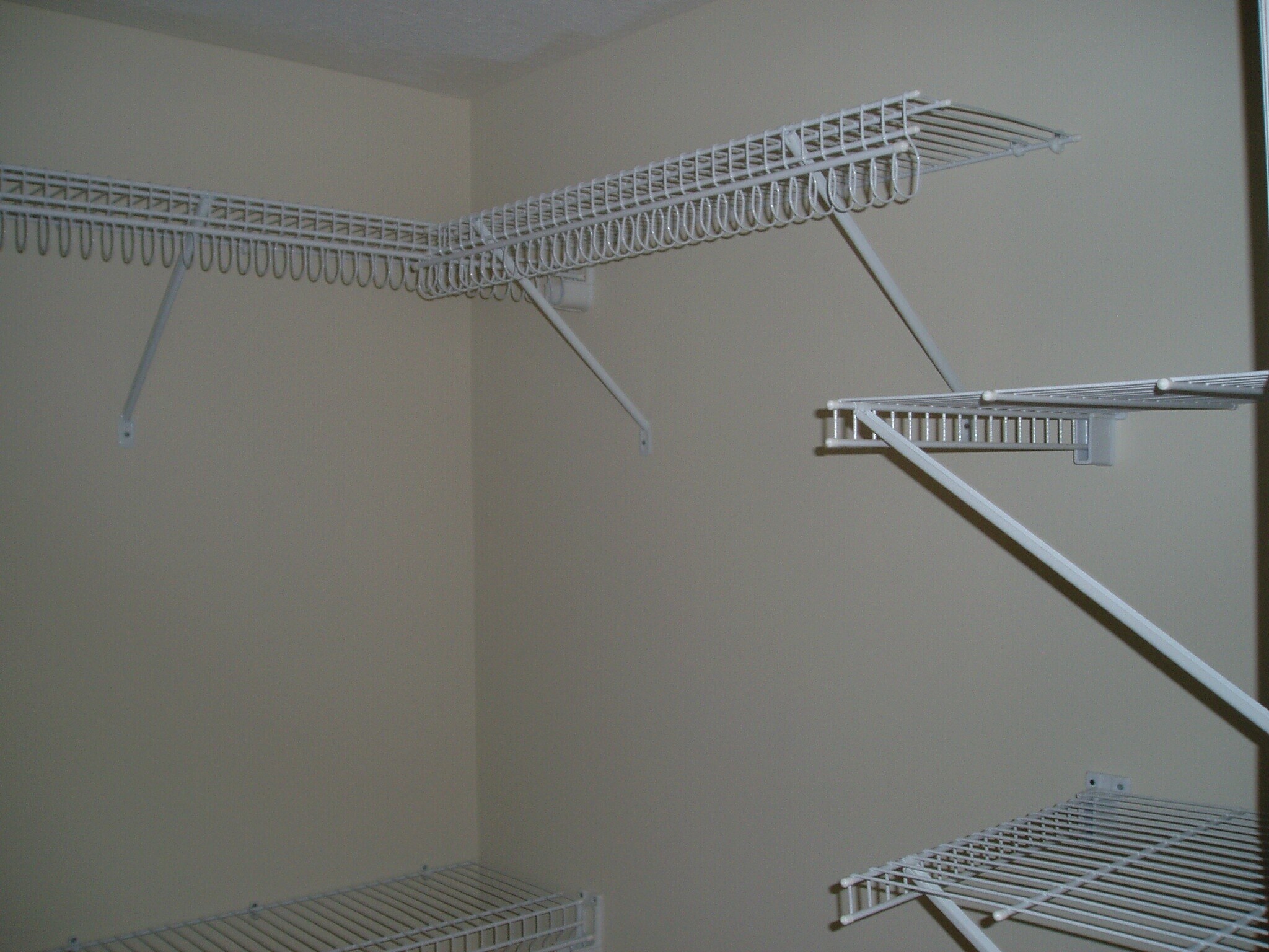 Building Photo - 332 S 3rd St