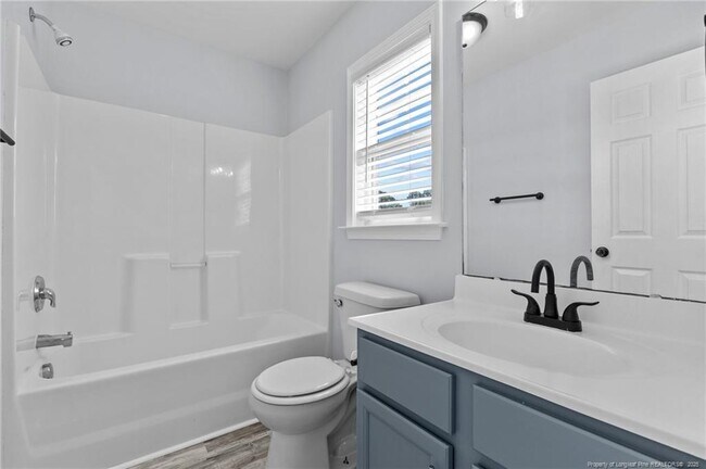 Building Photo - 12 Turnbridge Way