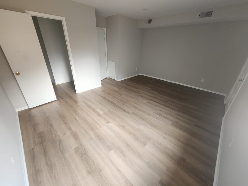 Building Photo - 7758 Rockwell Ave