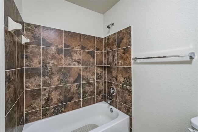 Building Photo - 3142 View Valley Trail