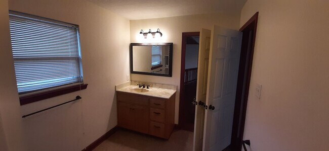 Building Photo - 30 Caudill Rd