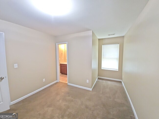 Building Photo - 1098 Mcconaughy Ct