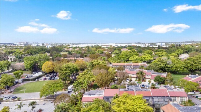 Building Photo - 10003 Costa Del Sol Blvd