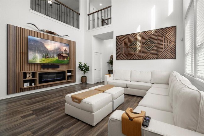 Building Photo - 9871 Twin Shores Dr
