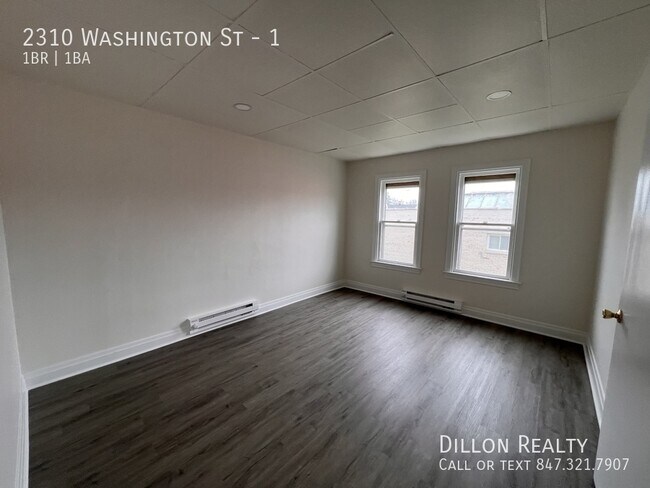 Building Photo - 2310 Washington St