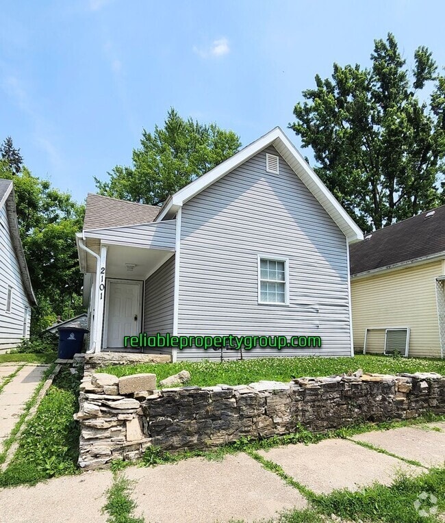 Building Photo - New Listing in Marion IN