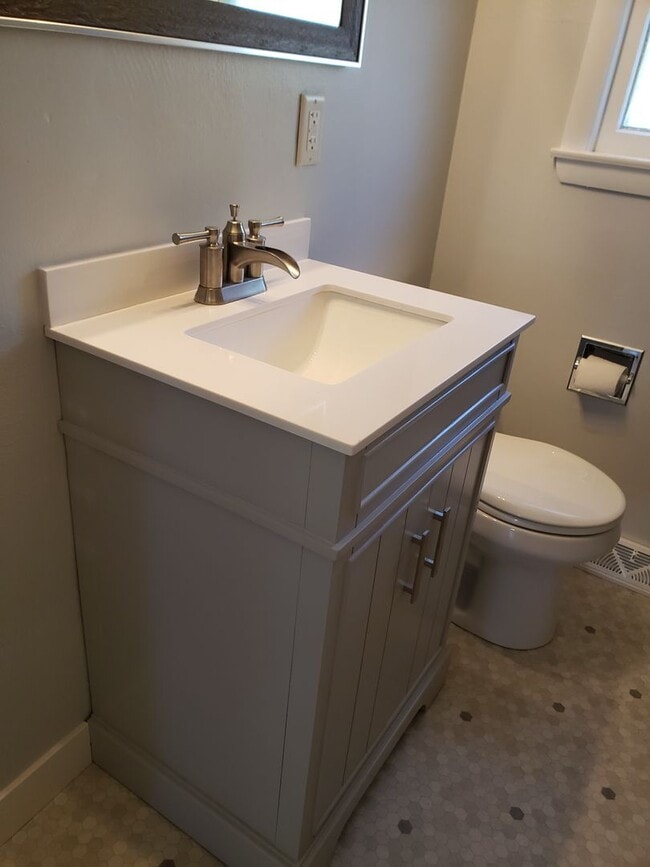 Building Photo - 3 bed 1.5 bath single family home in Wausau