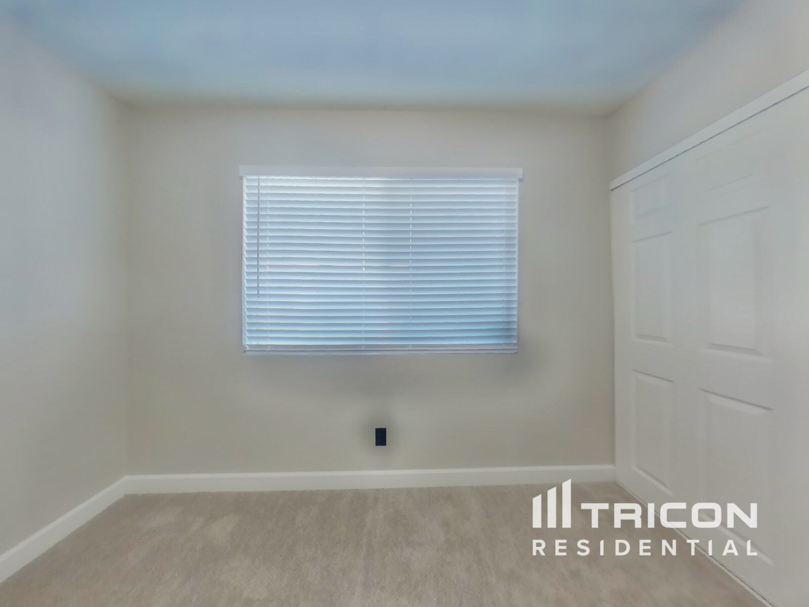 Building Photo - 4007 E Apollo Rd