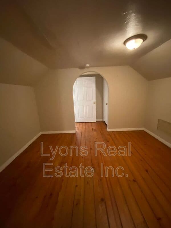 Building Photo - 2210 Cantor Ln