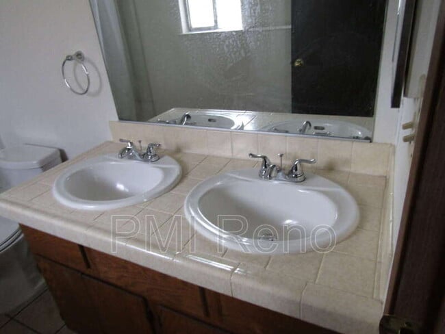 Building Photo - 3630 Gypsum Rd