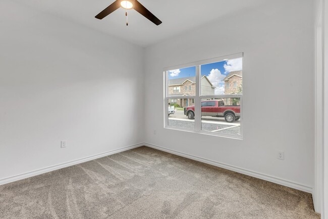 Building Photo - 204 Old Course Rd