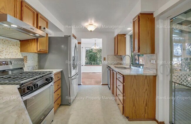 Building Photo - Beautifully Maintained 3-Bedroom Home in P...