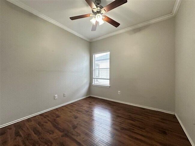 Building Photo - 11409 Hereford St